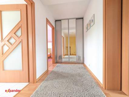Dwupoziomowe mieszkanie 93,70 m z poddaszem ok 20 m 2 balkony...