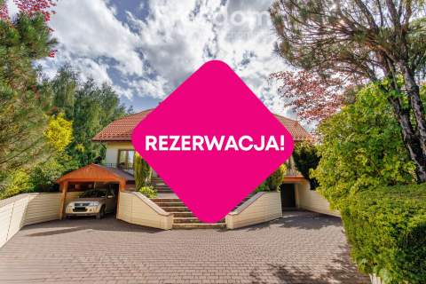 Wyjątkowy bliźniak z bajkowym ogrodem 