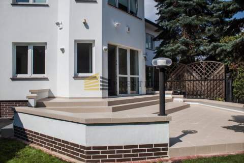 Elegancki bliźniak Stary Wilanów
