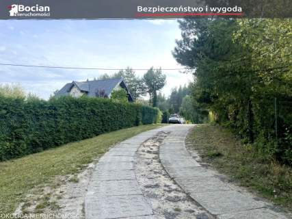 Uzbrojona działka pod projekt domu na skarpie 
