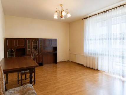 Kłobuck 2 pokoje 2 piętro balkon do remontu