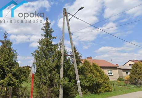 Dom na dużej działce usługowej