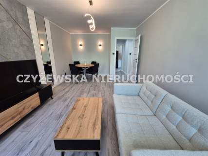 KOMFORTOWE PRZY UL. ORZESZKOWEJ 7, DRUGIE PIĘTRO 