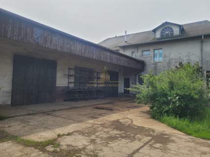 Budynek warsztatowy z funkcją mieszkalno - biurową
