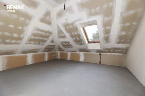 Dom z poddaszem użytkowym 175m2