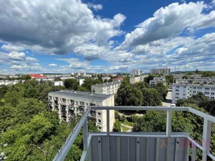 Kawalerka 26,5 m z osobną kuchnią i balkonem KSM