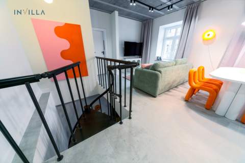 Loft w kamienicy Soho Factory 2 poziomy 4 pokoje