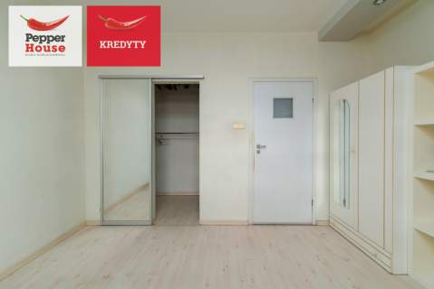 3/4 pok. do remontu DUŻY BALKON i GARAŻ 