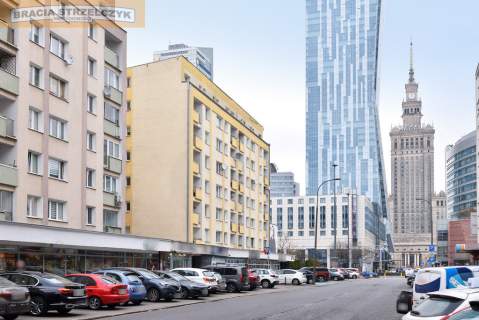 Wyjątkowa kawalerka w Centrum Warszawy, Złota 60