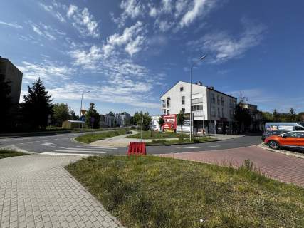Lokal usługowo-biurowy w centrum Nowego Dworu Mazowieckiego
