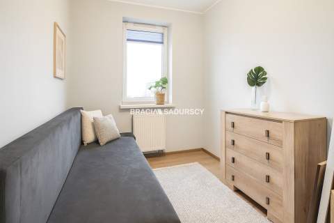 3 pokoje balkon, 56 m idealne na start