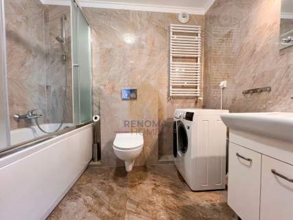 50m2 Promenady Garaż komórka Balkon