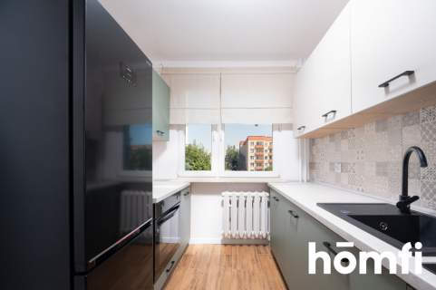 3 pokoje, oddzielna kuchnia, balkon