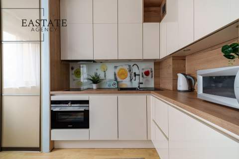 Włochy/studio/jasne, do wprowadzenia