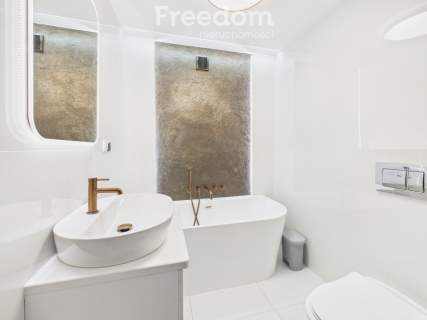 Dwupoziomowy apartament z klimatyzacją. Taras.