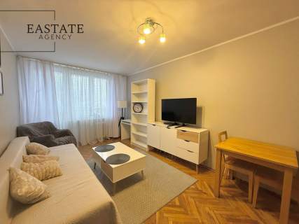 oddzielna kuchnia/blisko komunikacji/balkon