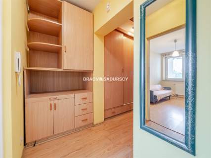 2-pokojowe mieszkanie z oddzielną kuchnią,balkon