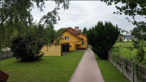 Dom z potencjałem 280 m działka 17ar Bronowice
