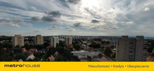 Dom piętrowy z ogrodem w centrum Zielonej Góry