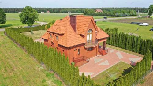Urokliwy dom gotowy do zamieszkania