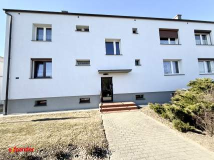 Mieszkanie 52,1 m garaż piwnica pom. gosp.