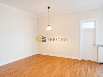 Piękny apartament w przedwojennej kamienicy