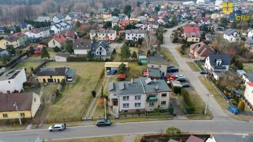 Dom w bliskim sąsiedztwie lasu