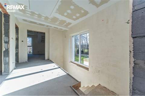 Połowa bliźniaka 140m2 z dużą działką