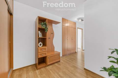 3 pokoje, ok 100 m centrum Góry Kalwarii, piwnica