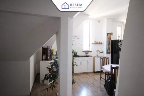 Wnętrze z duszą i antresolą   blisko jeziora