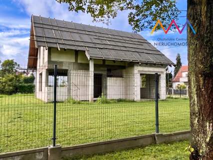 Dom surowy zamknięty Mazury Blisko jezior