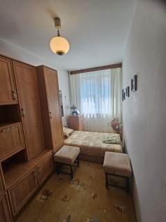 2 pokoje w niskim bloku