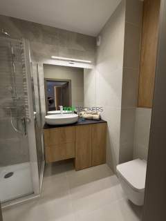 Komfortowe 2 pokoje w centrum, garaż