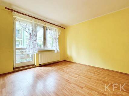 Wysoki Parter Balkon Teren Zamknięty BliskoCentrum
