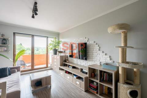 2-stronne mieszkanie, zamykanym garaż, duży balkon