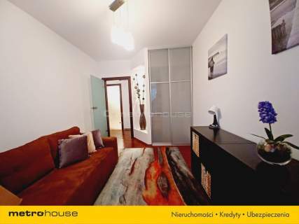Przestronny apartament 3 min od metra Dw. Gdański