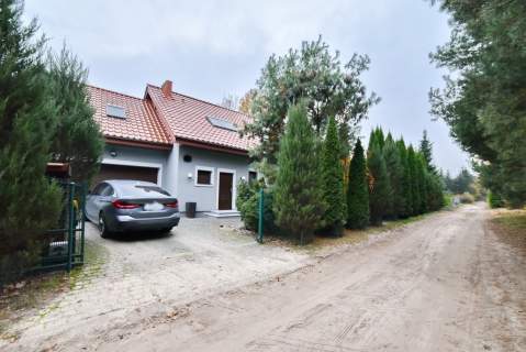 Uroczy dom w Arciechowie nad Zalewem Zegrzyńskim