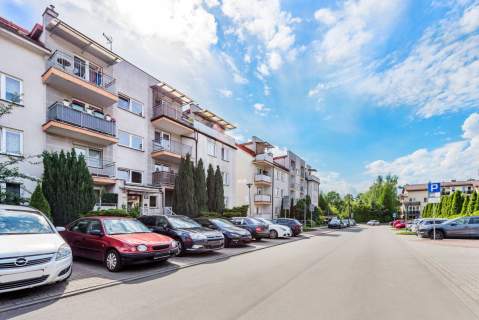 3 pokoje 70 m Balkon Garaż Ruczaj Obozowa m.post