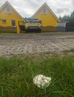 8 domków lub jeden,450m od plaży w Dębina .