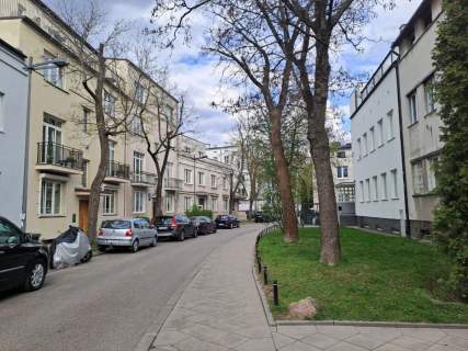 Biuro w zabytkowej Willi z ogrodem - Żoliborz