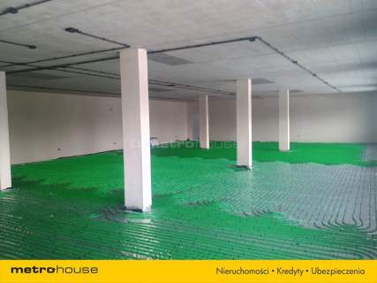 1090m2 Pruszków Magazyn i Pomieszczenia Biurowe