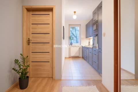 3 pokoje balkon, 56 m idealne na start