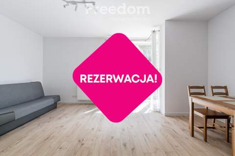 Przestronna i jasna kawalerka z ogródkiem