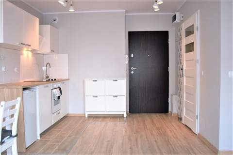 Os. Piastów 69, Nowa Huta, kawalerka z balkonem