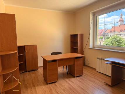 Przestronny lokal w cent