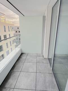 Nowy apartament w centrum Gdyni przy morzu , plaży i marinie.