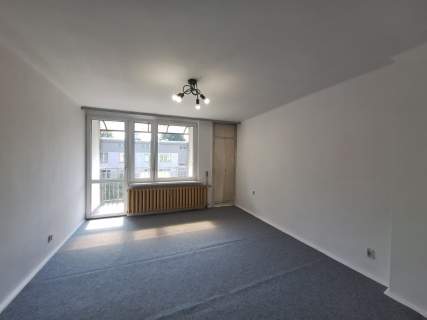 2 POKOJE 49,7 m 2 PIĘTRO UL. PARTYZANTÓW