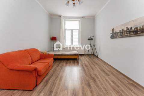 Rezerwacja Odnowiona kamienica Centrum