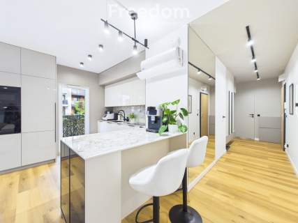 wyposażone, 3pokoje, balkon 15m2, Ceglana 57