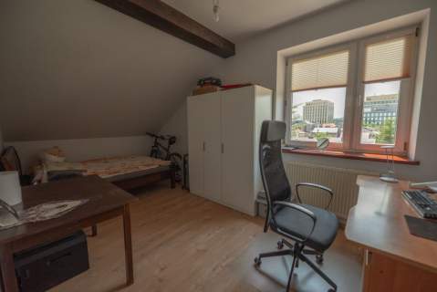 BRONOWICE, pokój w domu z ogrodem, internet